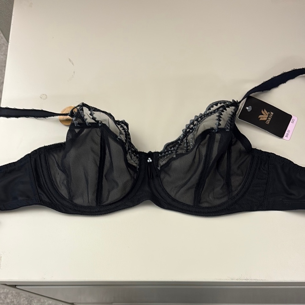 Wacoal Black Sheer Lace Underwire Bra